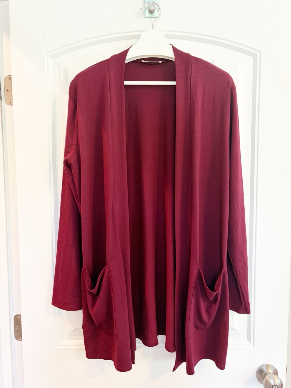 CHIC SOUL I Open-Front Flowy Cardigan with Pockets, Burgundy